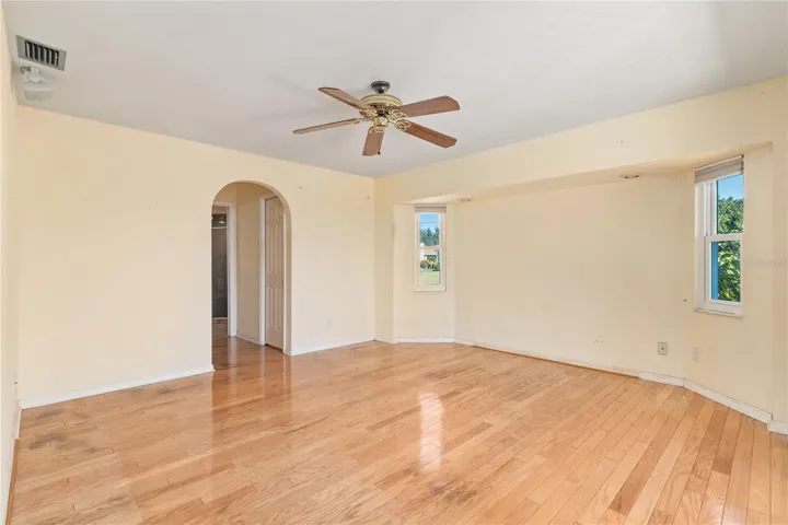 Primary Bd room p1