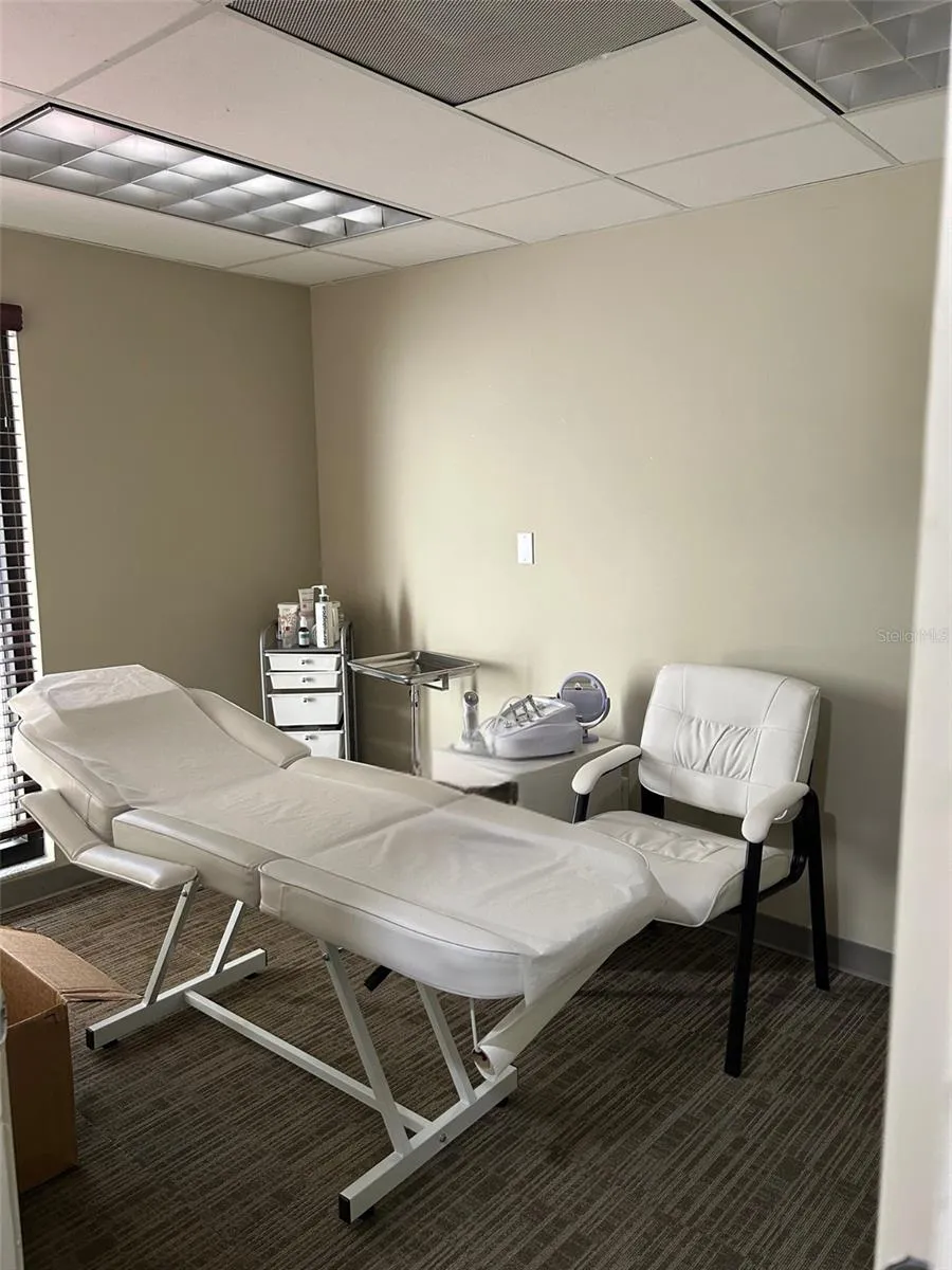 PATIENT ROOM
