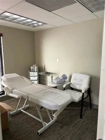 PATIENT ROOM