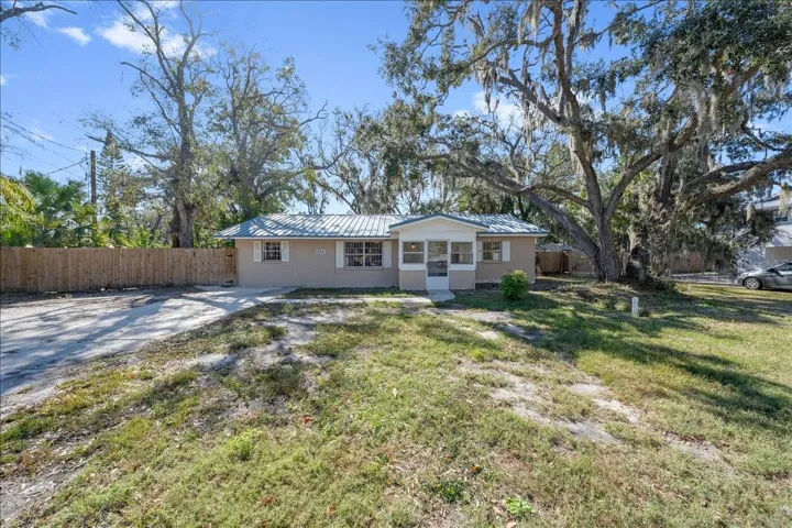 Peaceful Neighborhood with Easy Access