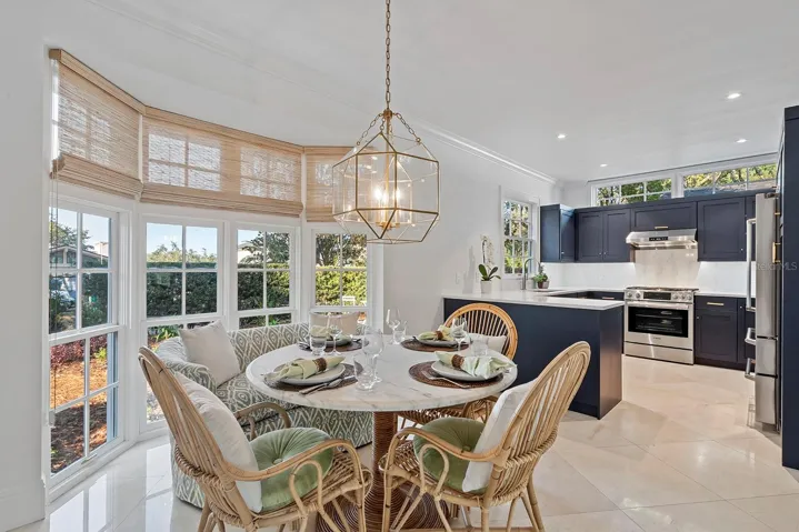 Dining/Kitchen