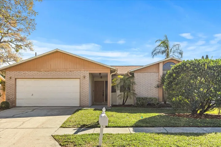 2483 Islander Ct, Palm Harbor - Front exterior