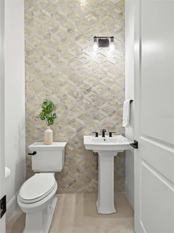 Powder Bath 1st Floor