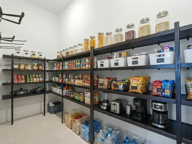 Kitchen Walk In Pantry