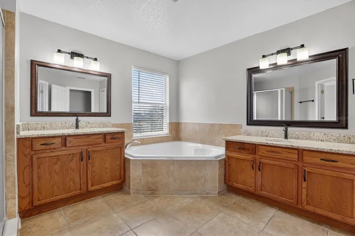 Primary Suite - Bathroom (upstairs)