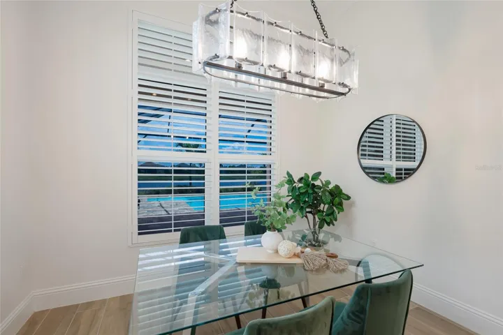 Kitchen dinette