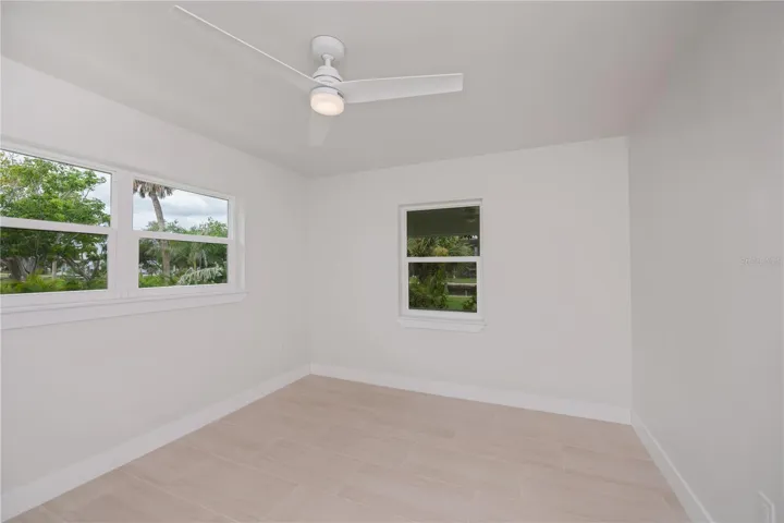 Guest bedroom 1