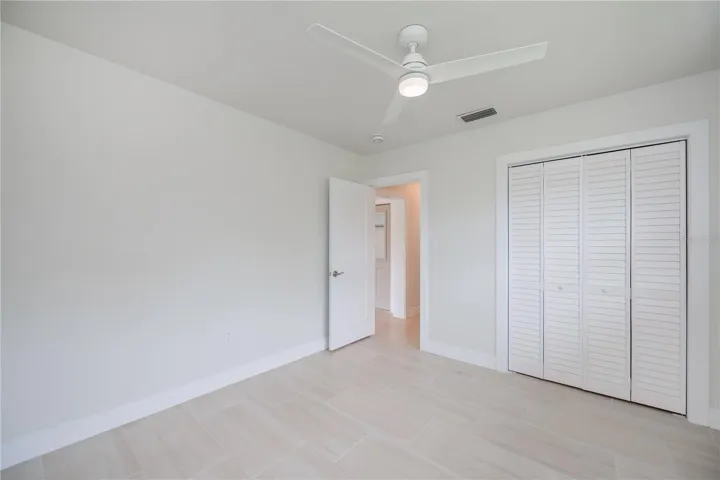 Guest bedroom 1