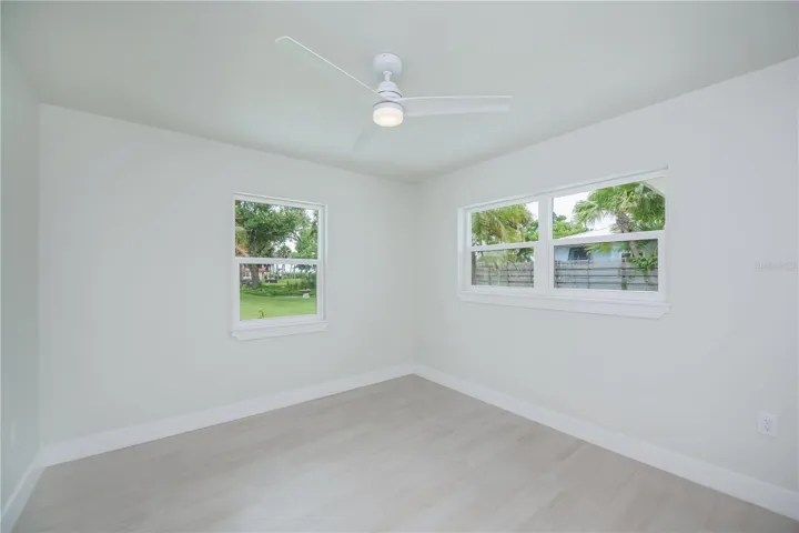 Guest bedroom 2