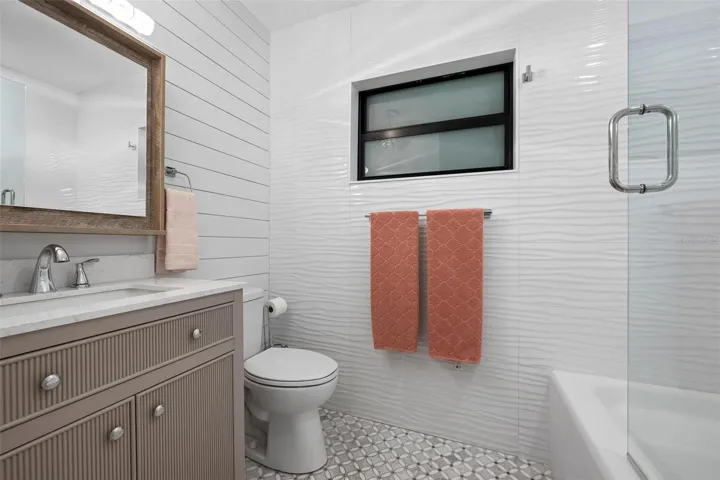 2nd Bathroom