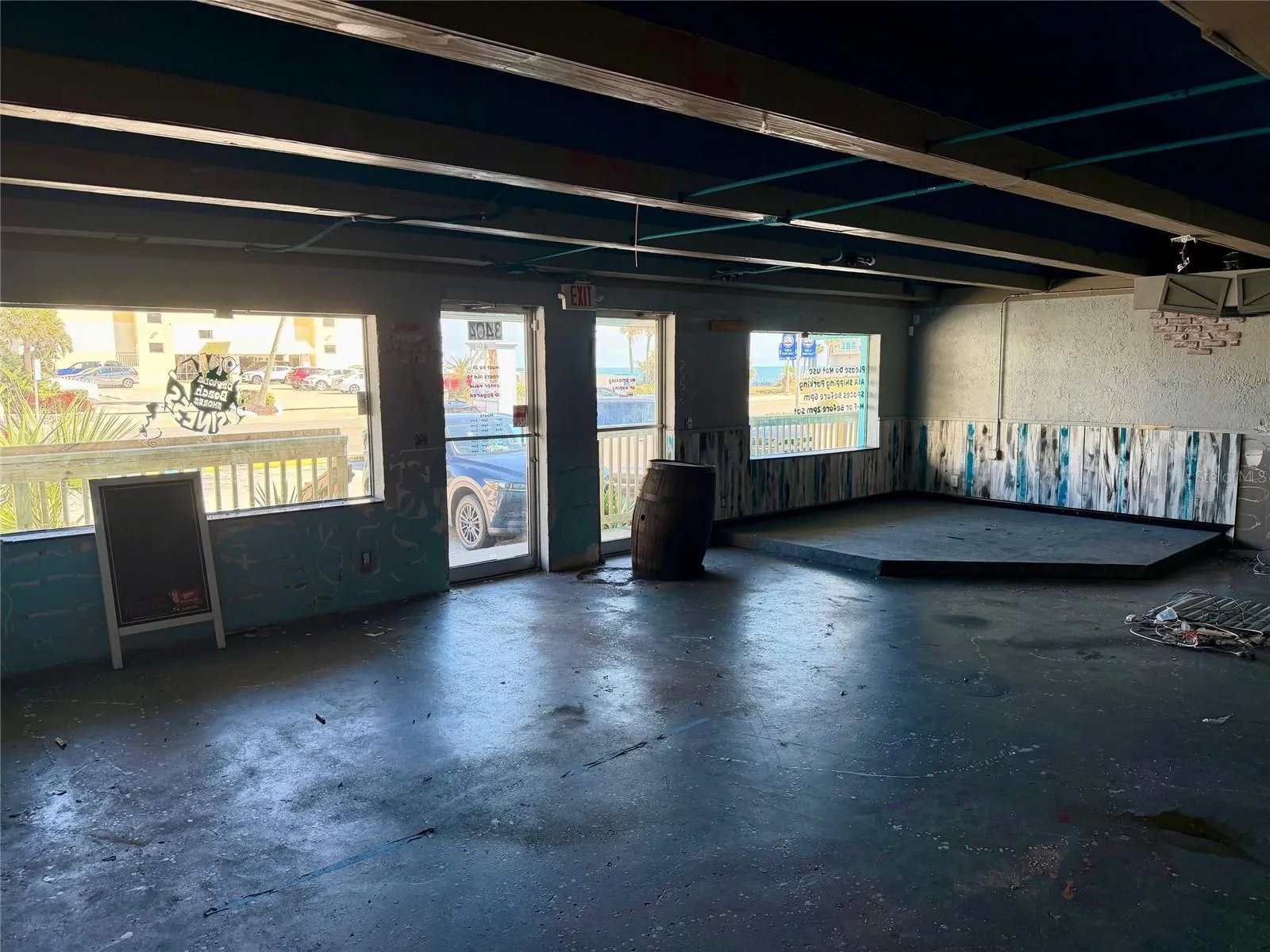 Interior 3