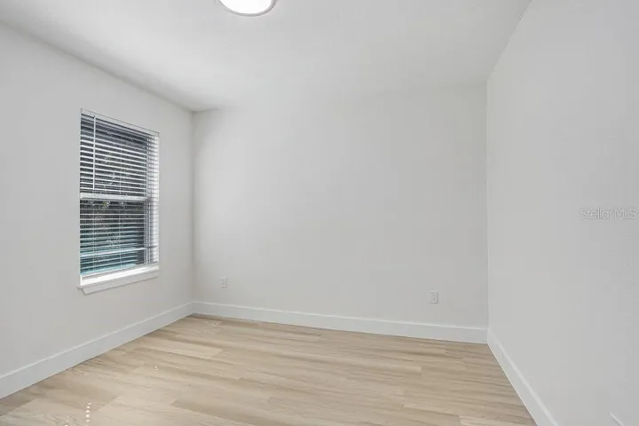 Upstairs Bedroom 2