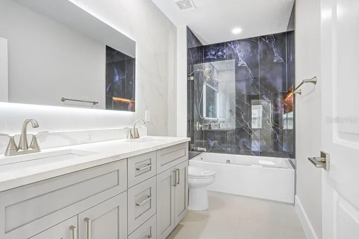Upstairs Bathroom