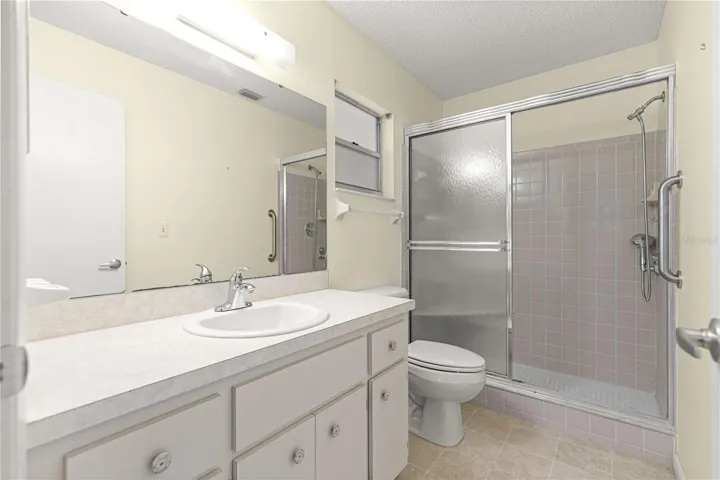 Owners bath
