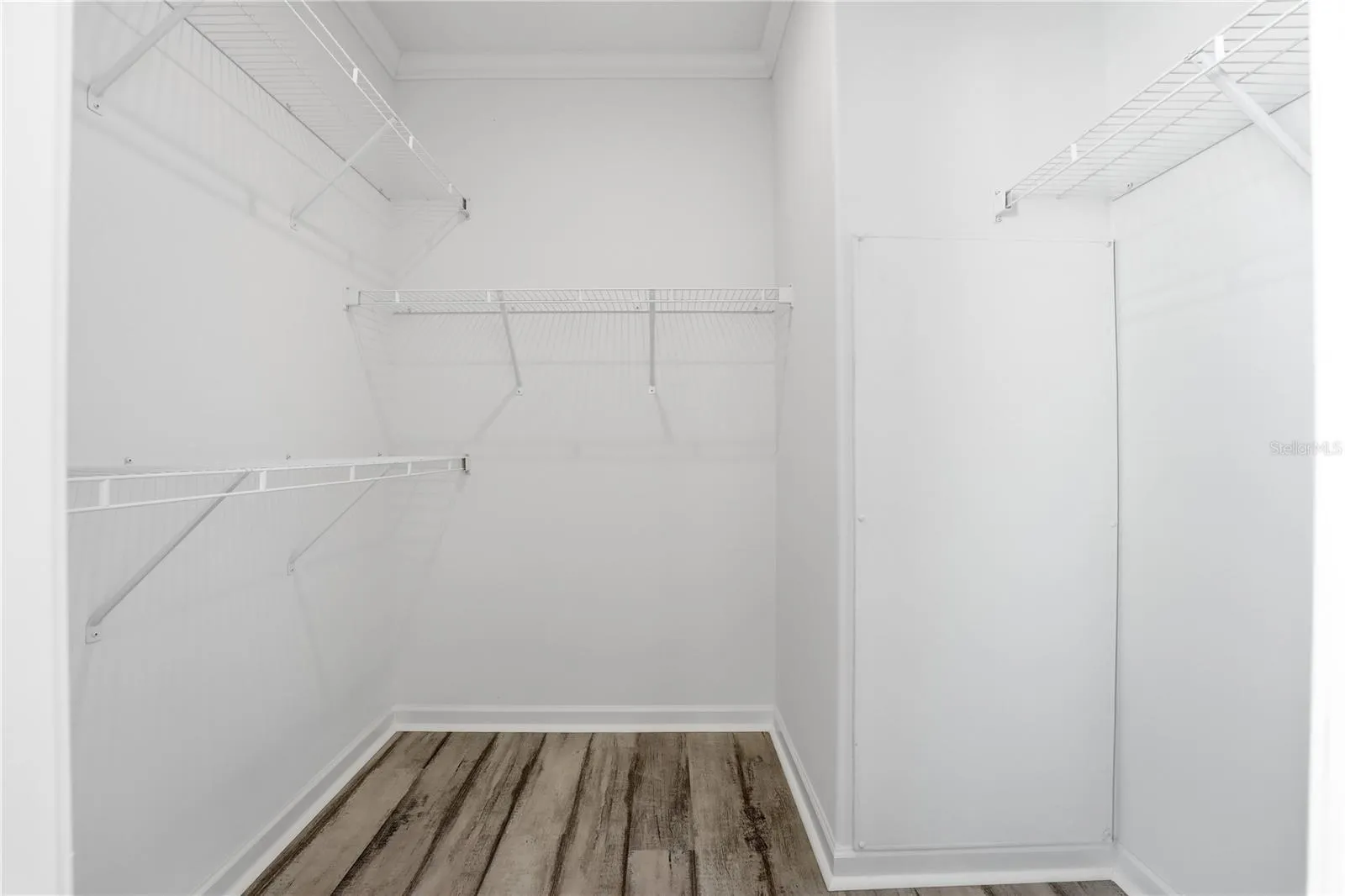 Walk-in Closet Primary