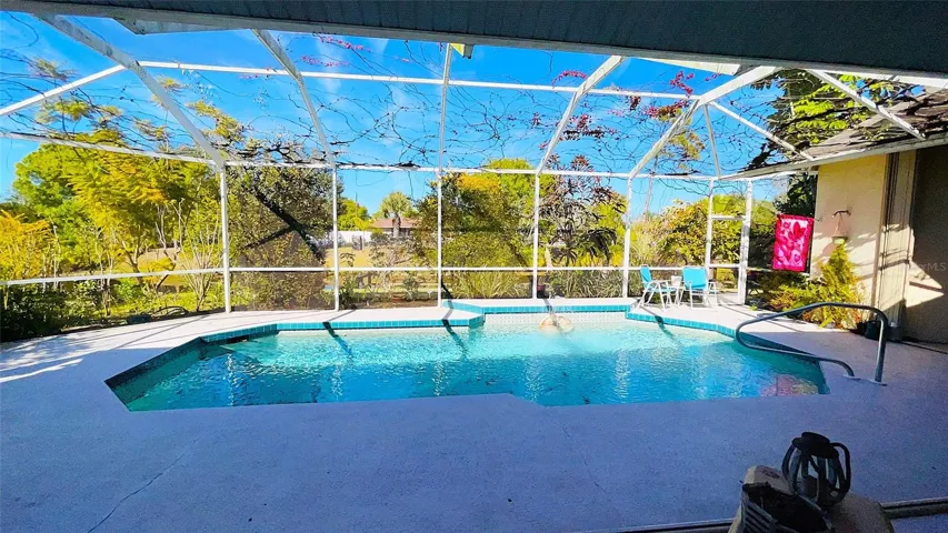 Screened-in Pool