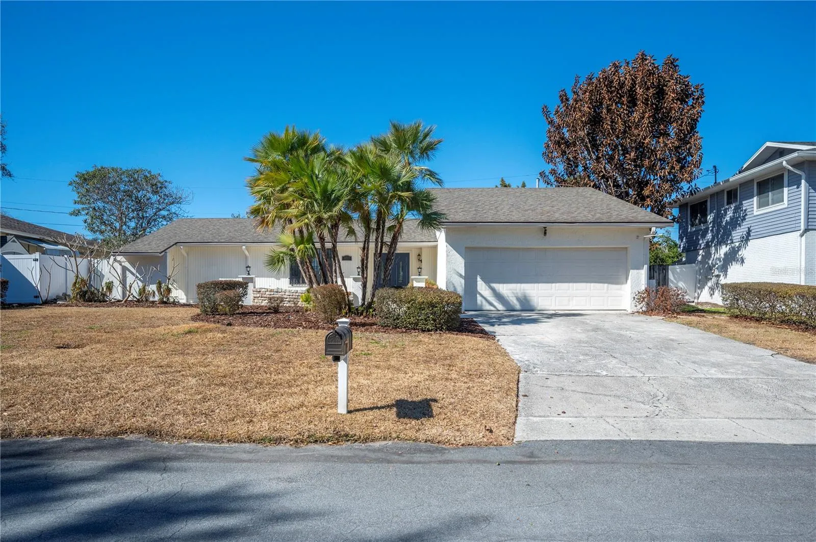 Extra Driveway Space Great for Guests