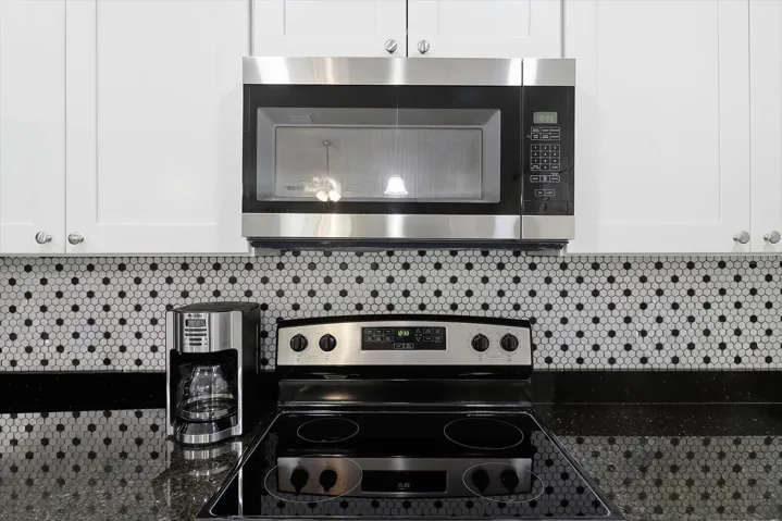 Microwave Over Electric Range... Hexagon Mosaic Tiled Backsplash