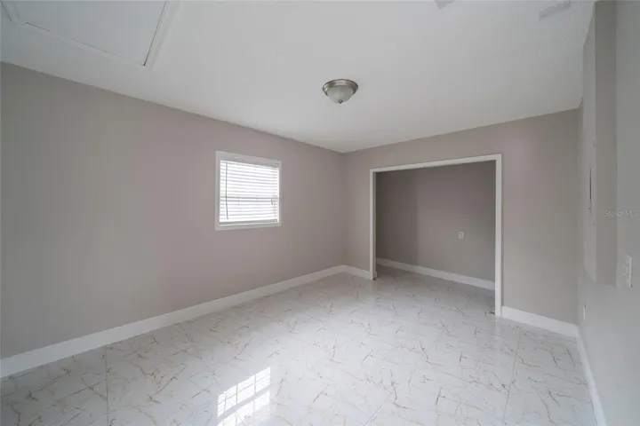 Bonus Room/Converted Garage