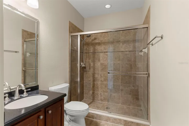 Bonus Area Bathroom 4