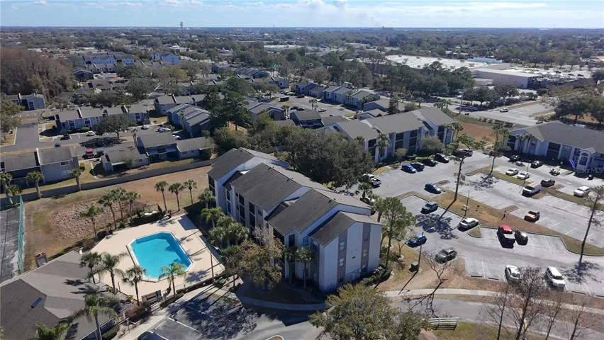 renovated condominium close to the attractions
