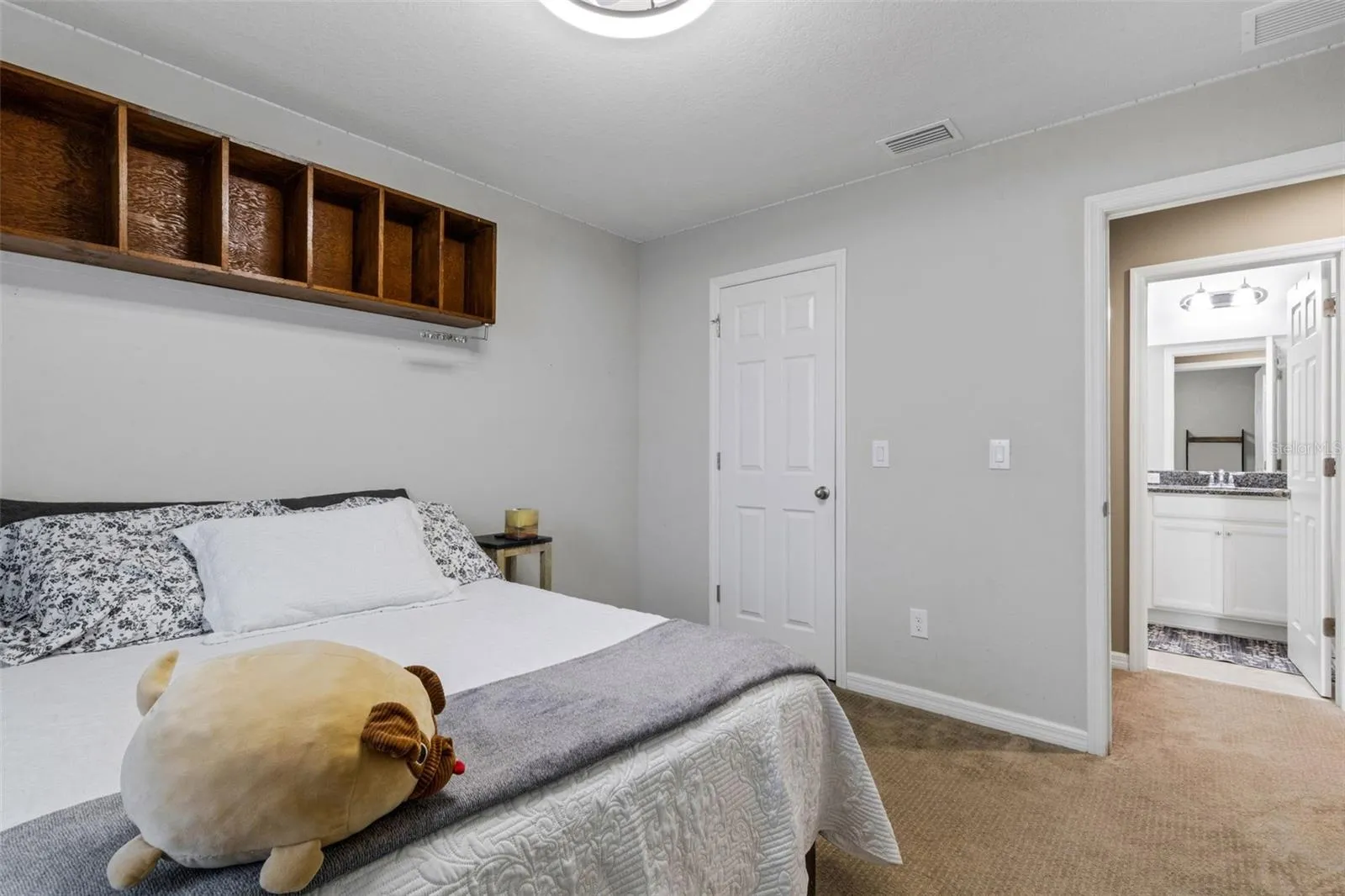 Bedroom 2nd floor