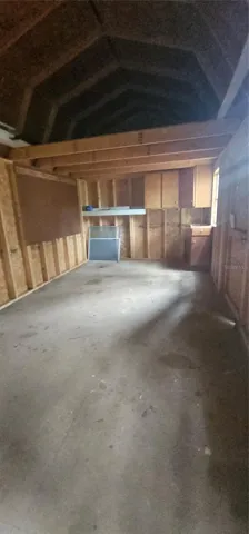 Shed & loft above, Plenty of storage room,
