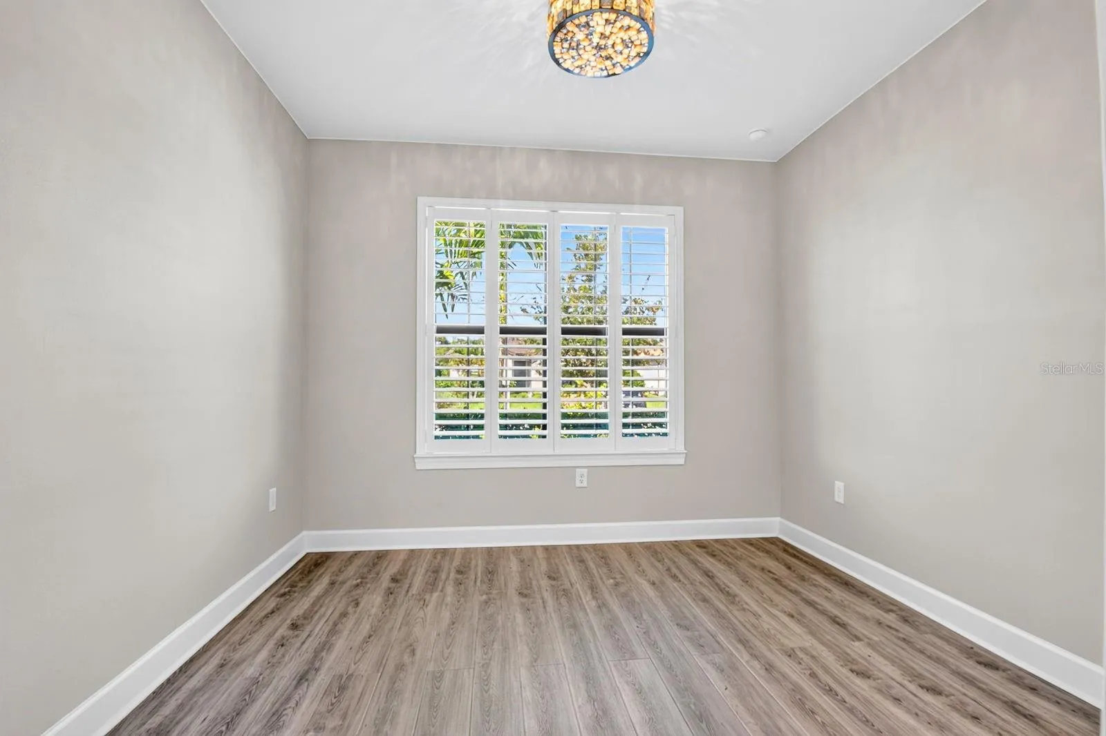 Second bedroom