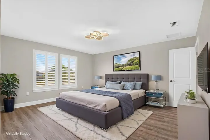 Main bedroom virtually staged
