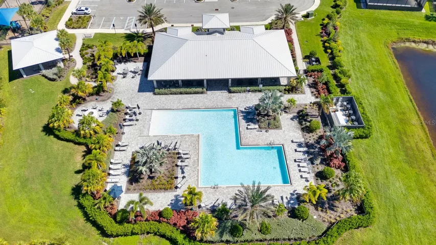 Community pool