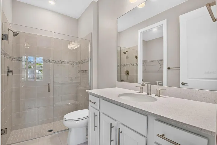 First floor bedroom full bathroom