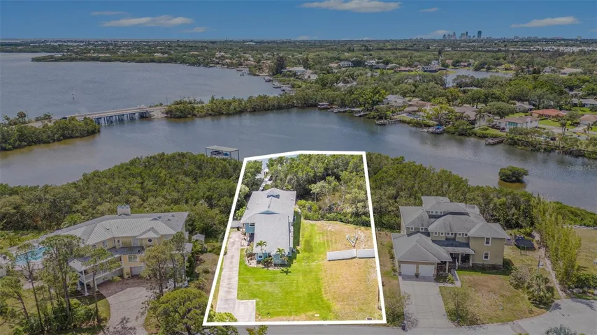 The largest waterfront lot to build on in St Pete
