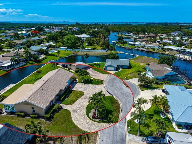 Private Boat-Dock Home.  Brand New Roof 4/2026