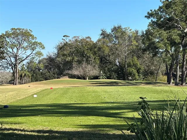 Golf INCLUDED