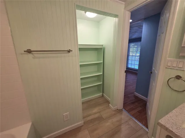 Bathroom storage