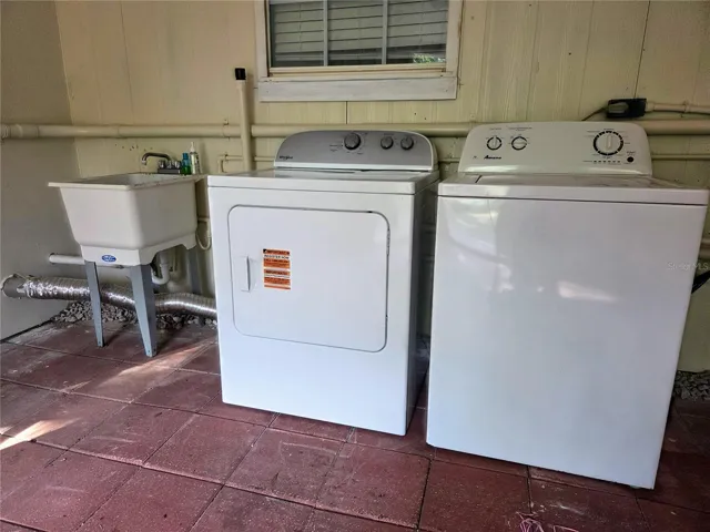 Washer, dryer & laundry sink