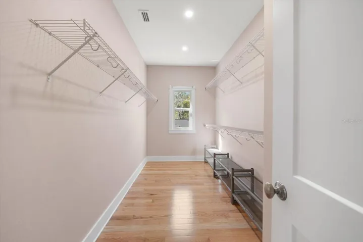Master Walk In Closet
