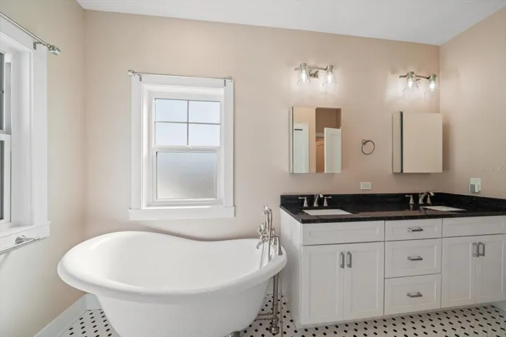 Master Bath Free Standing Tub