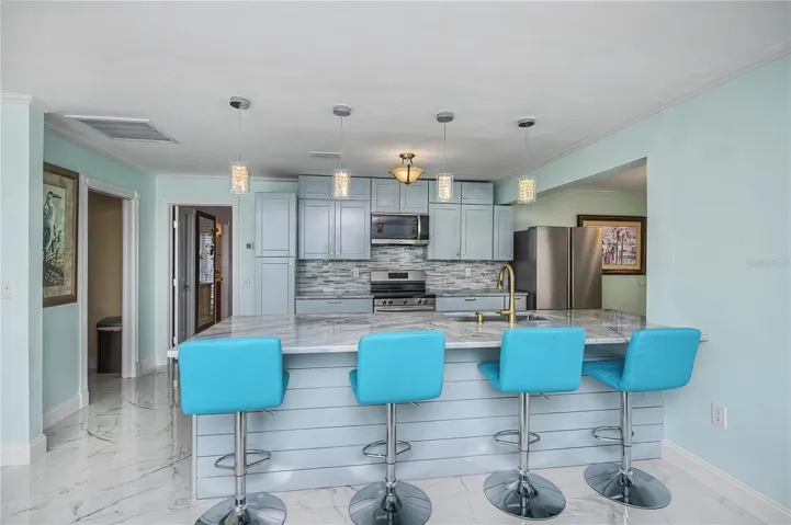 Shiplap adorns the breakfast bar