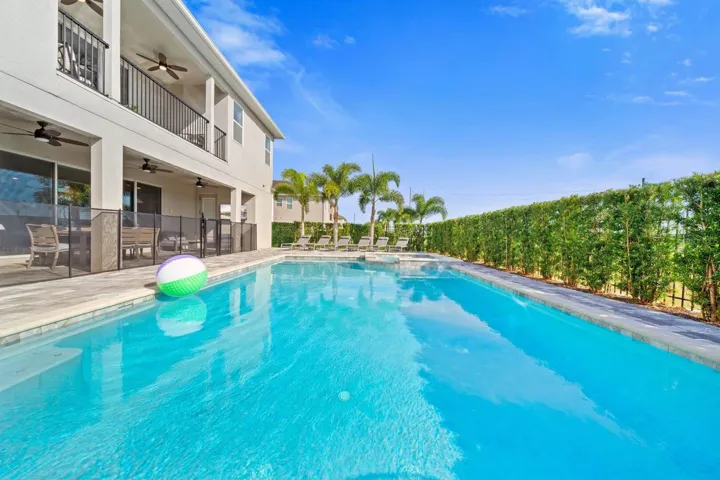 Private pool