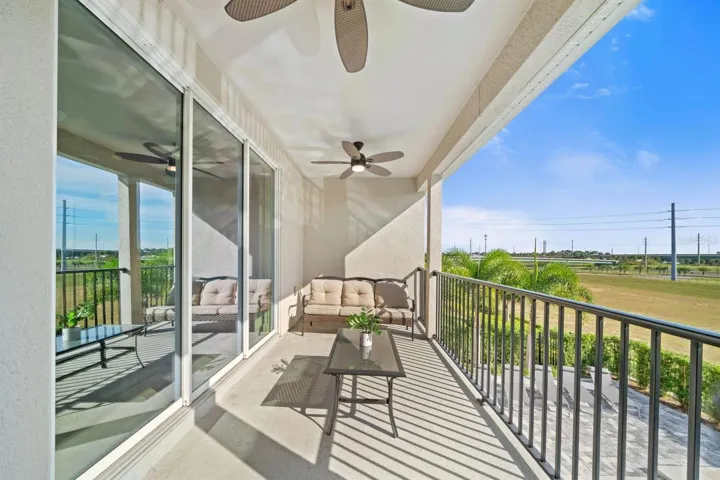 Covered Lanai upstairs
