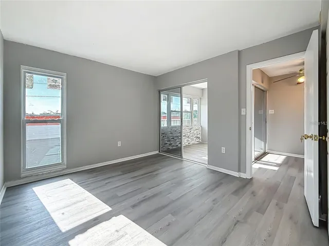 large master bedroom