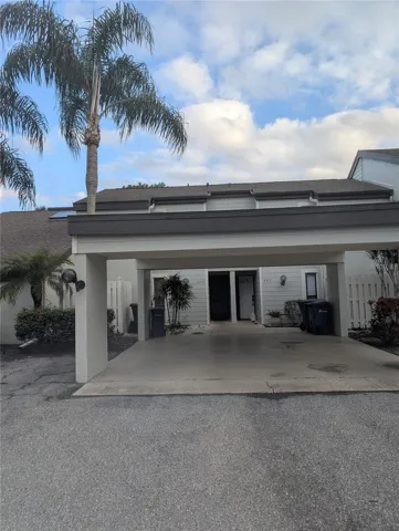 beautiful townhouse in Woodmans Chart, Meadows