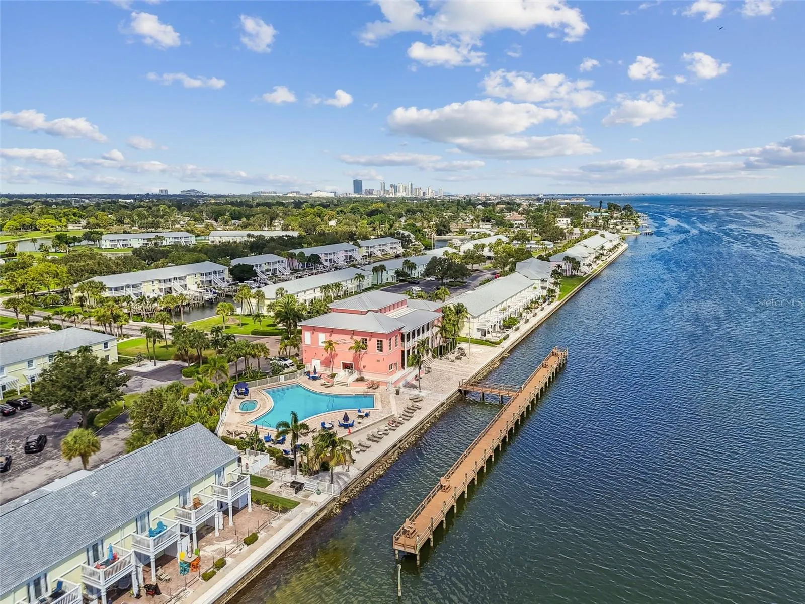 Yacht Club and Pool