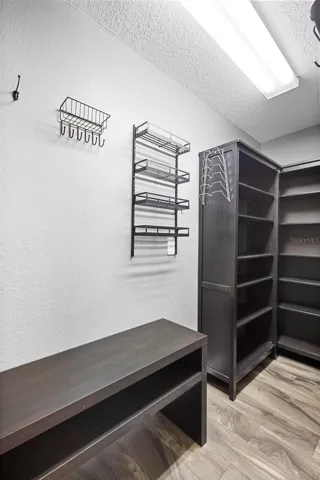 Kitchen Walk-pantry