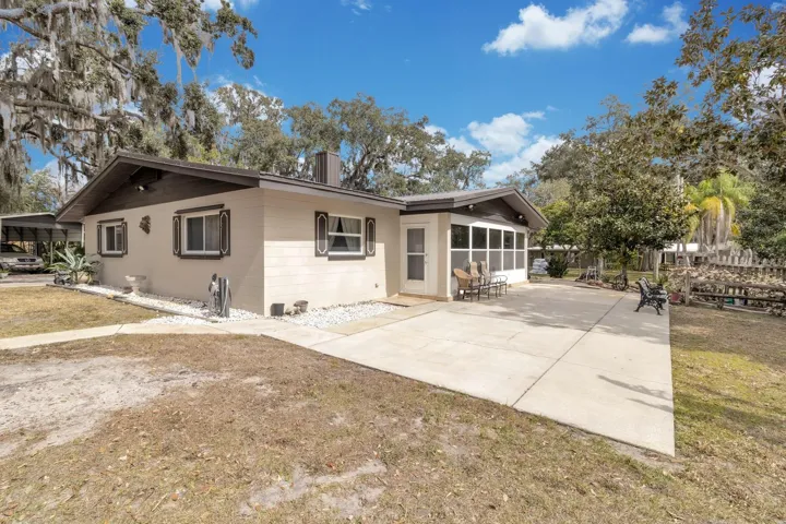REAR OPEN PATIO
