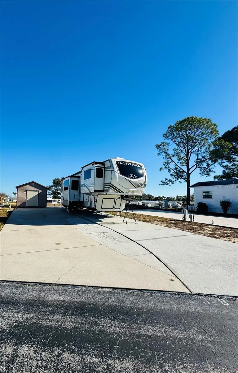 RV Lot (40 x 87)