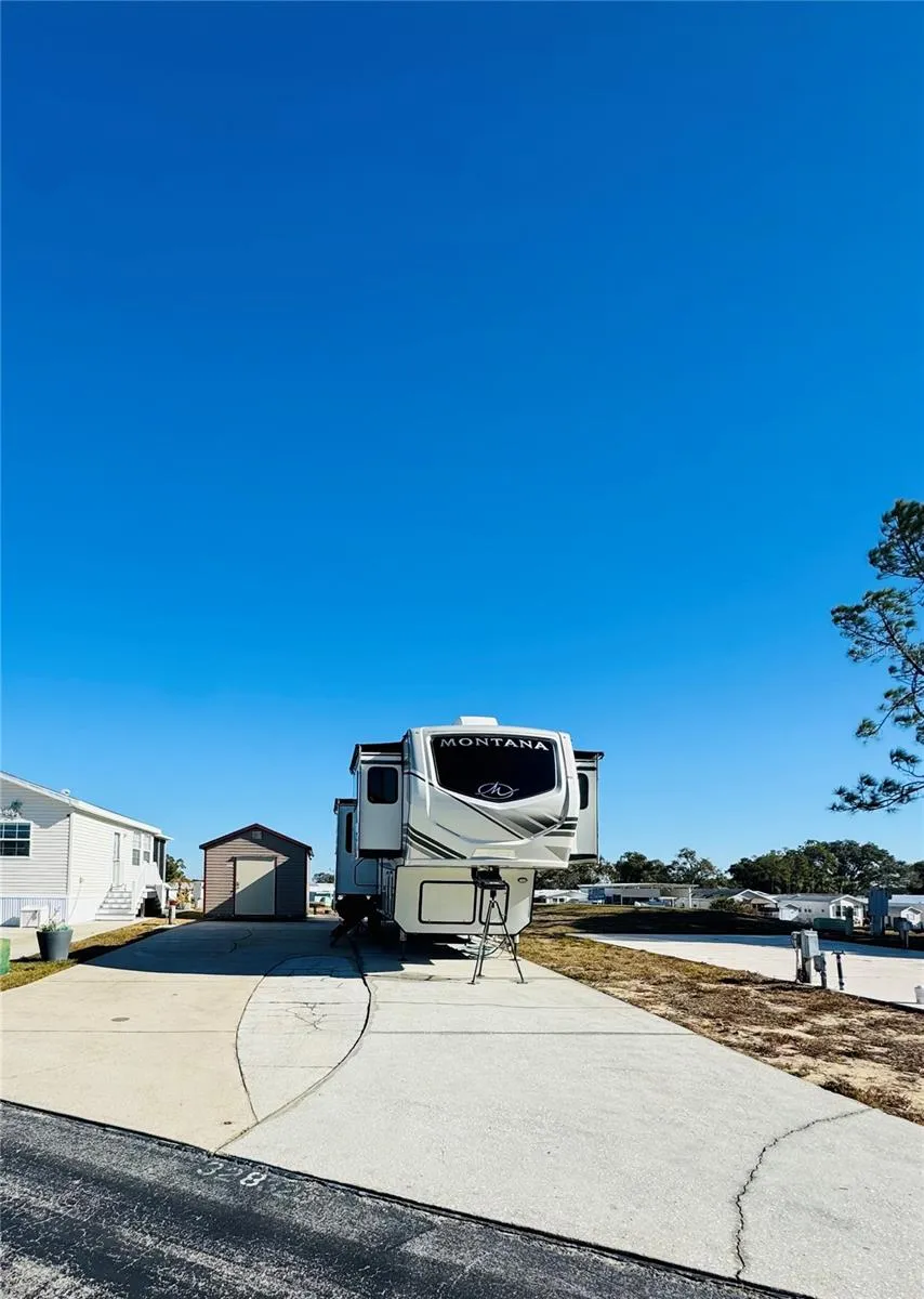 Great location in Osprey Point!