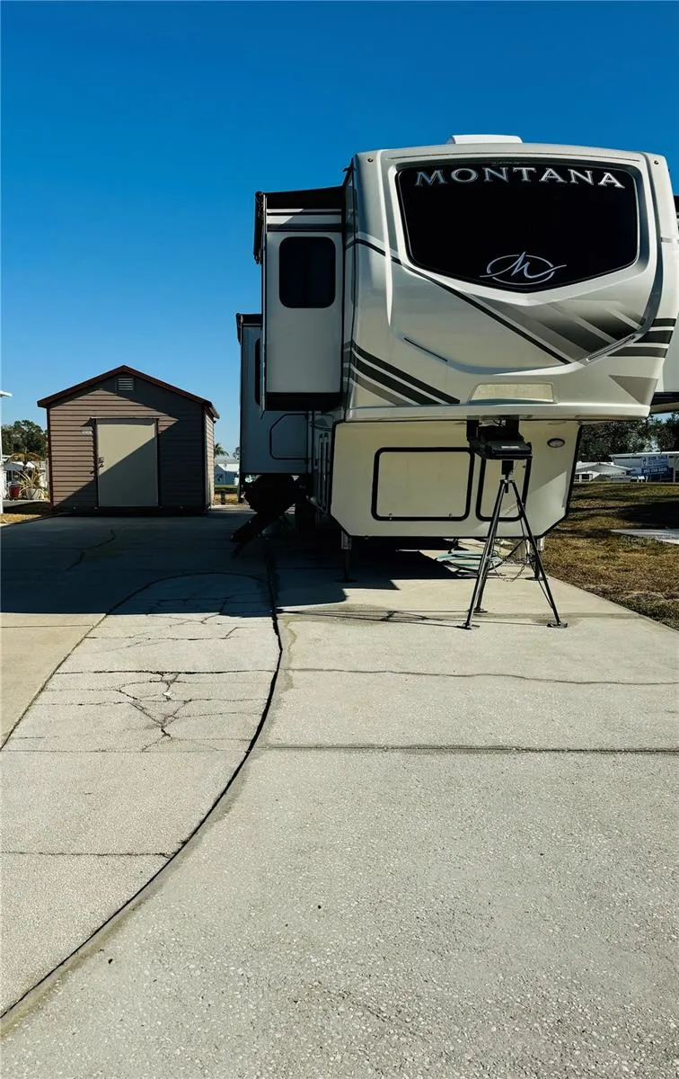Park any type of RV on this lot
