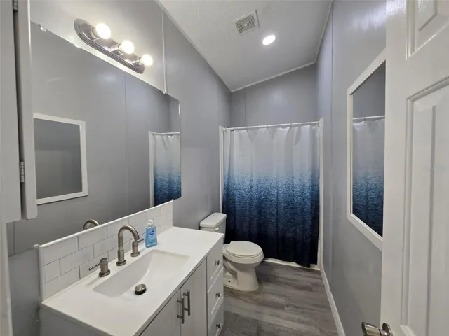 Secondary Bathroom